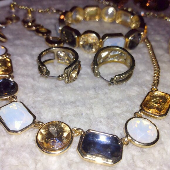 Jewelry Lot Gold-Tone Layered Necklaces Maximalist Statement Earrings+ Bundle - Picture 8 of 11